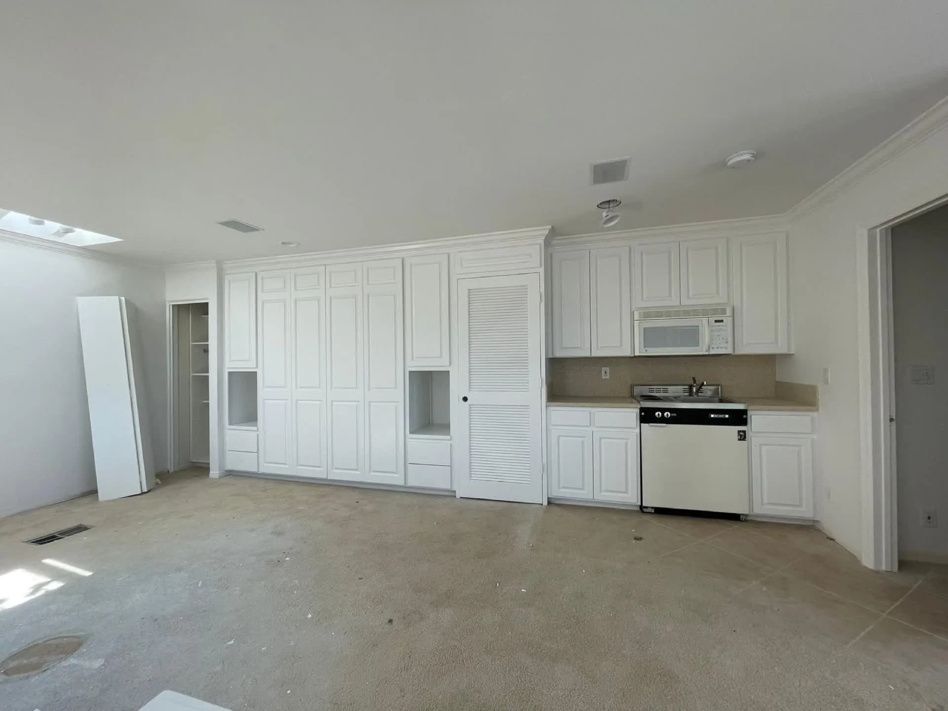 Cabinet Refinishing — San Diego